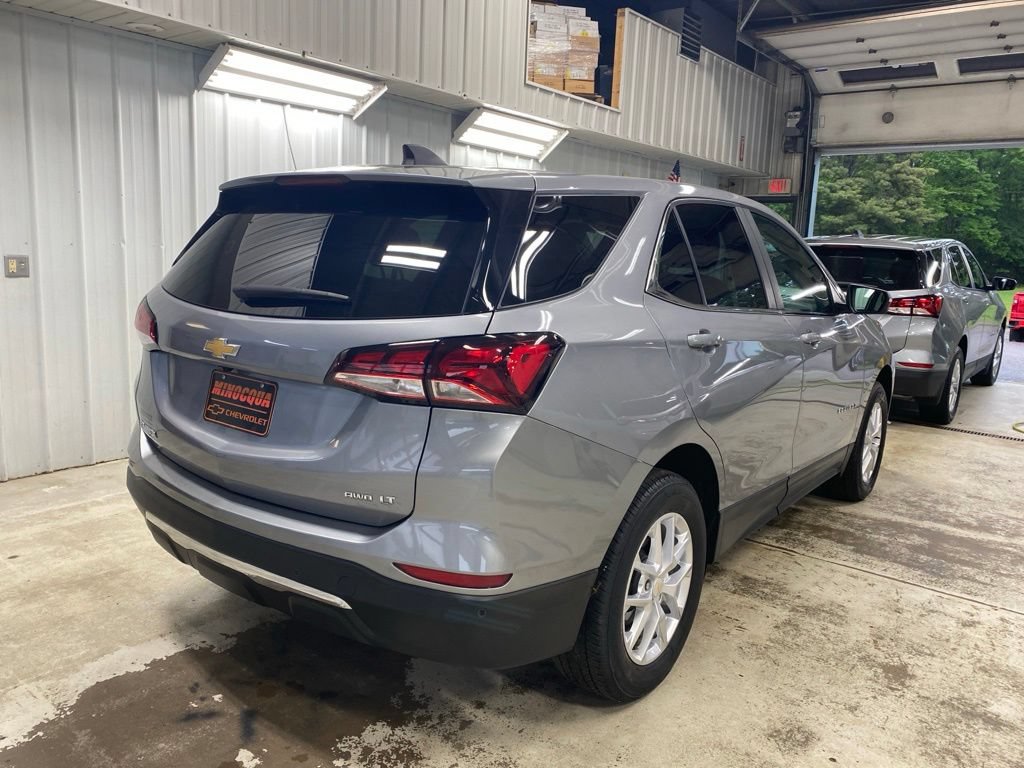 Used 2024 Chevrolet Equinox LT AWD/4WD image 12
