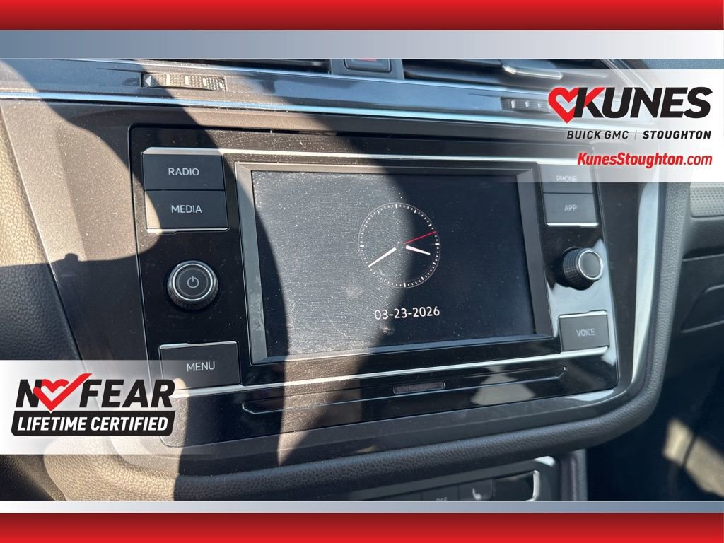 Used 2022 Volkswagen Tiguan S image 30