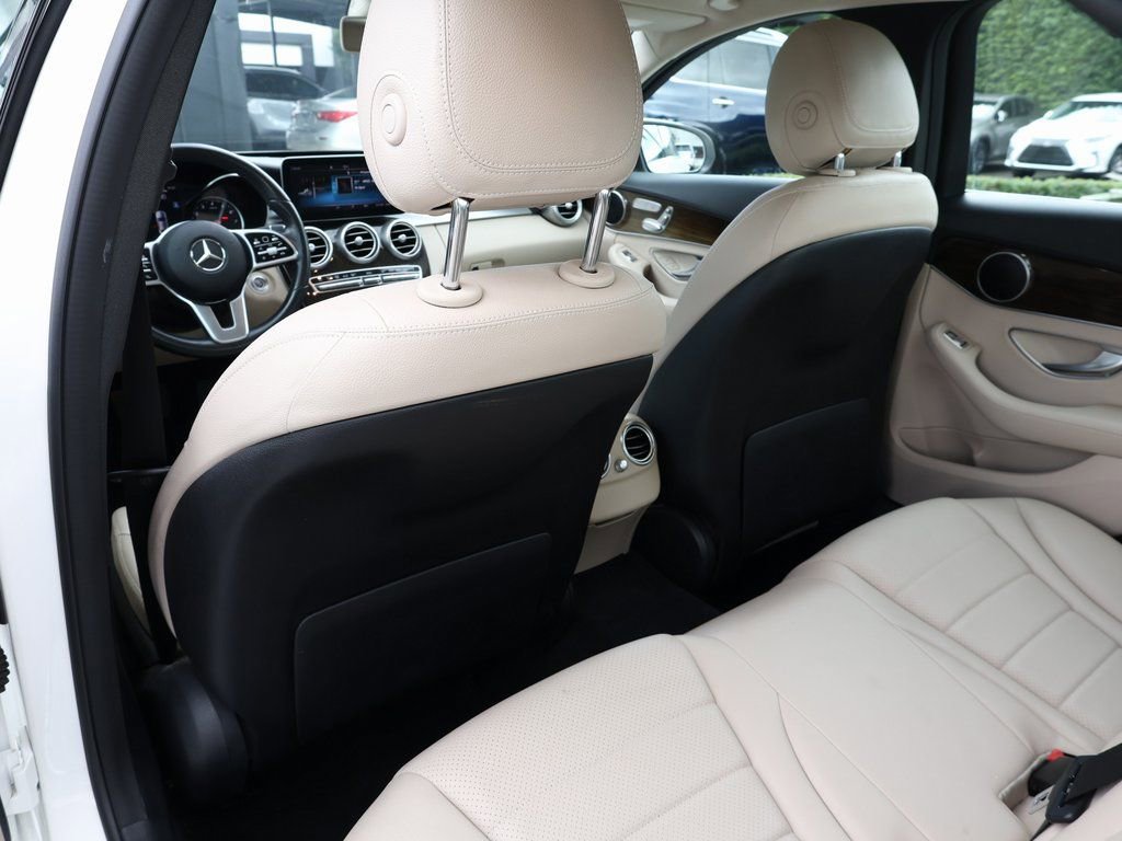 Used 2019 Mercedes-Benz C 300 Sedan w/ Premium Package image 19
