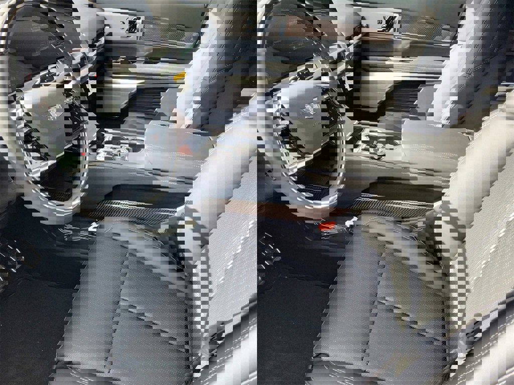 New 2026 Cadillac Vistiq Luxury image 8