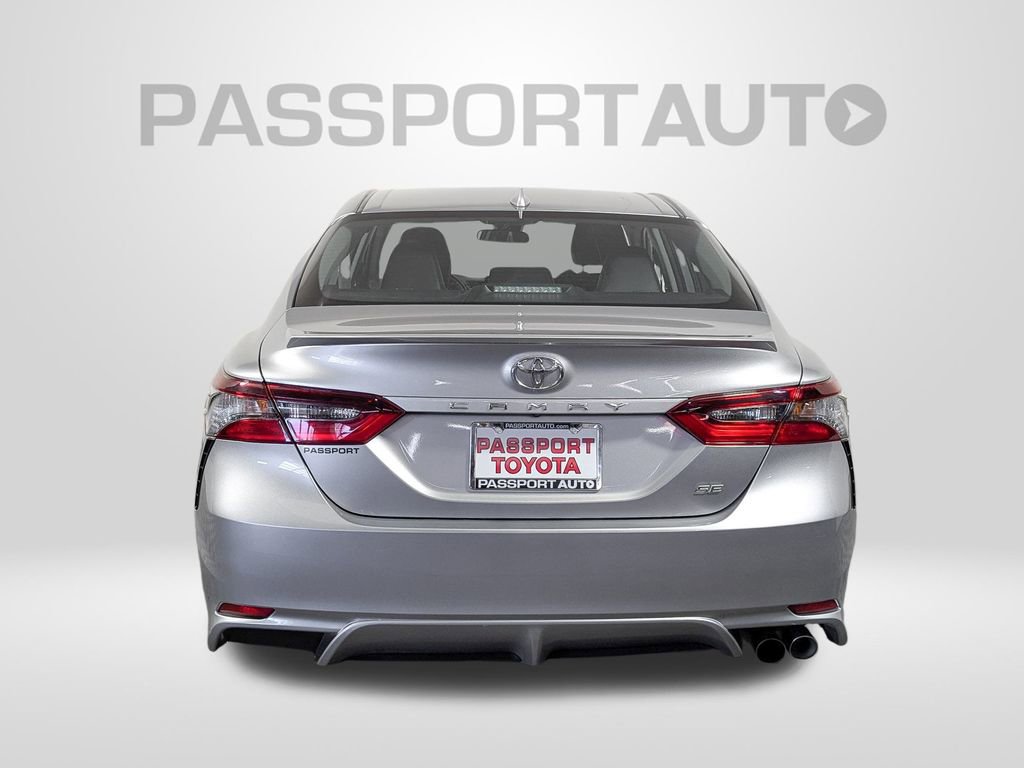 Used 2023 Toyota Camry SE image 6