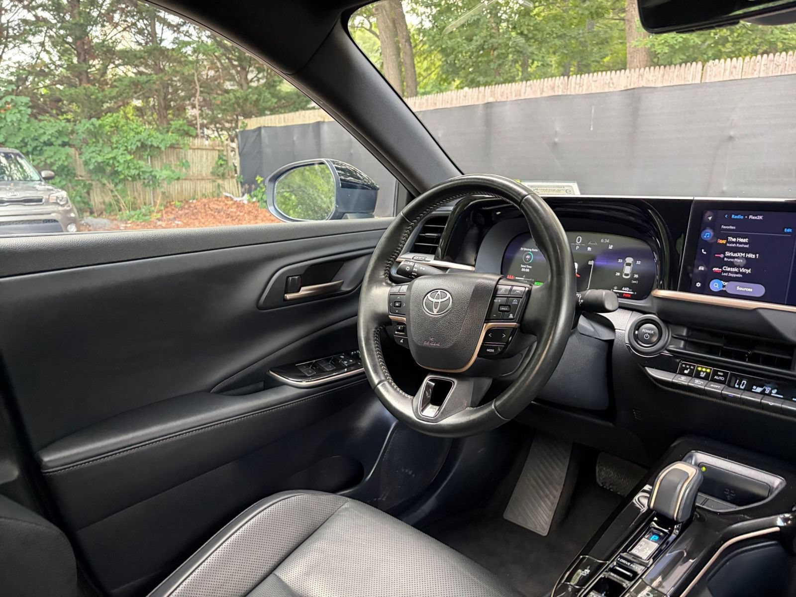 Used 2025 Toyota Crown AWD/4WD image 34