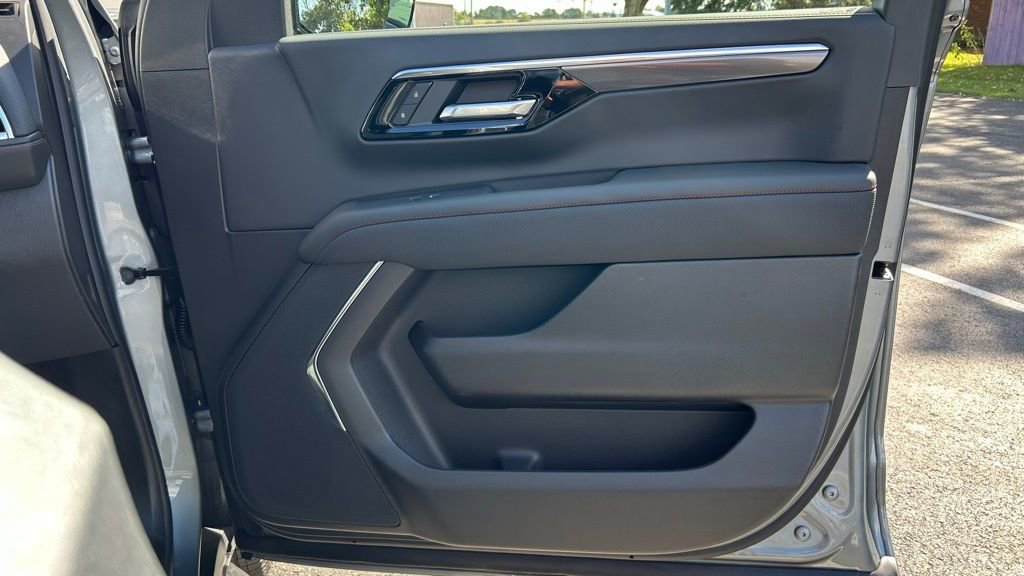 New 2026 Chevrolet Tahoe RST image 9