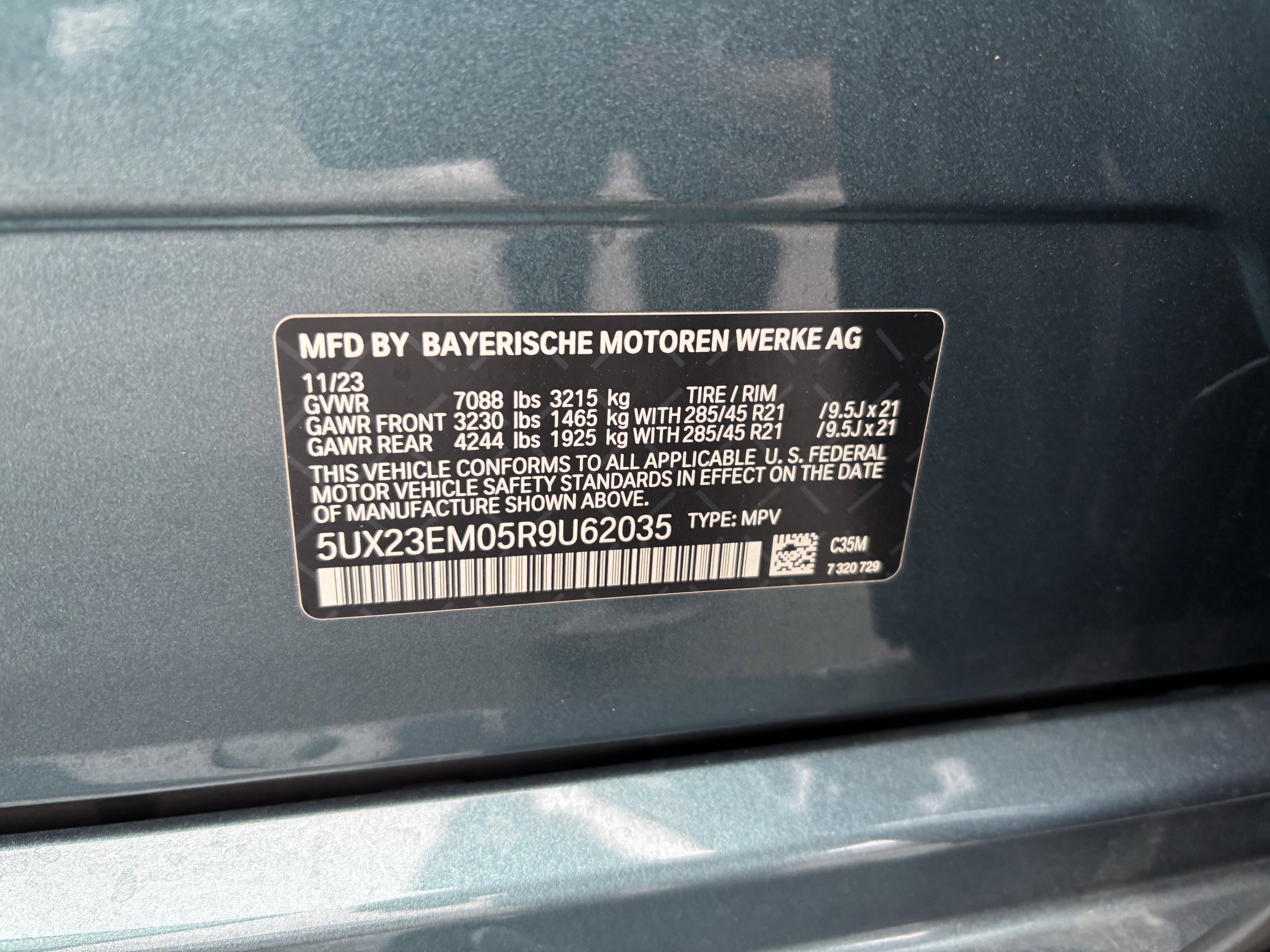 Certified 2024 BMW X7 xDrive40i w/ Executive Package image 37