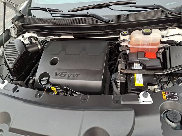 Certified 2023 Chevrolet Traverse LS FWD image 29