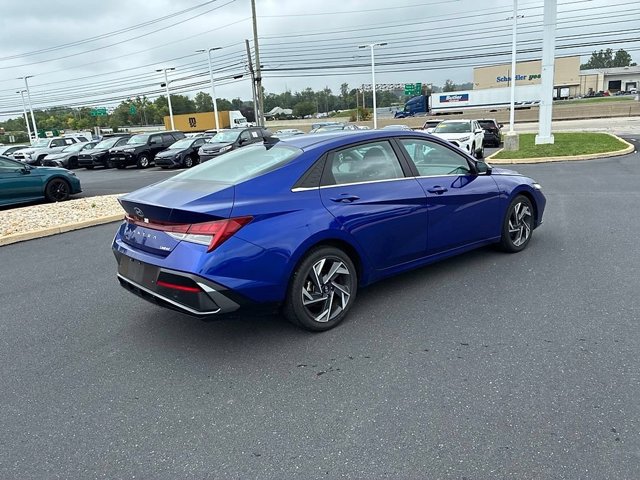 Used 2024 Hyundai Elantra Limited FWD image 9