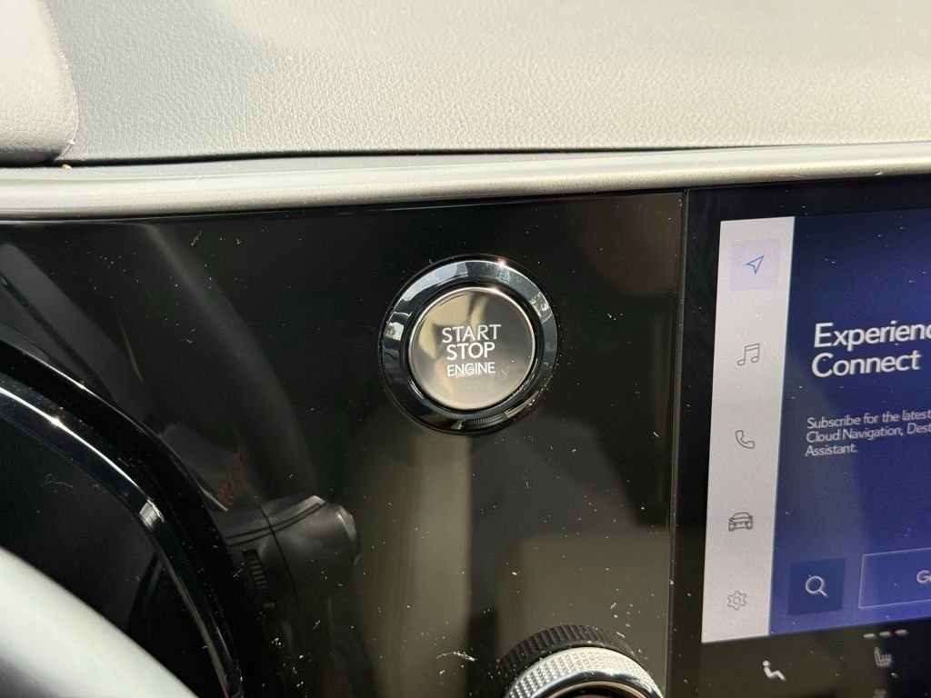 Certified 2022 Lexus NX 250 FWD w/ Towing Package (2000 Lbs) image 33