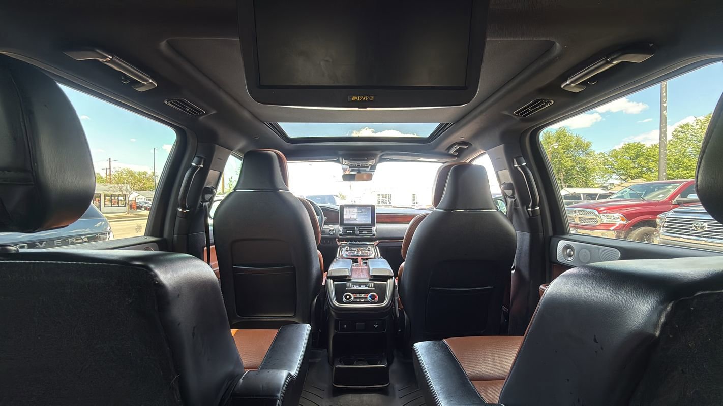 Used 2020 Lincoln Navigator Reserve w/ Equipment Group 208A Reserve AWD/4WD image 11