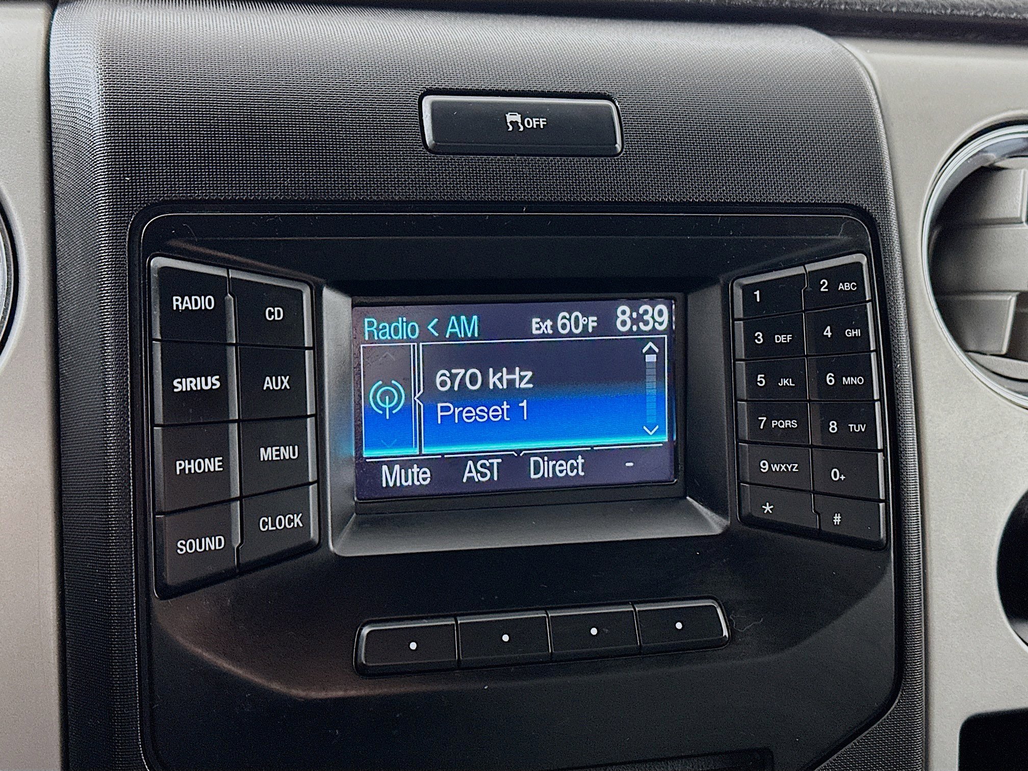 Used 2014 Ford F150 XLT w/ XLT Chrome Package RWD image 13