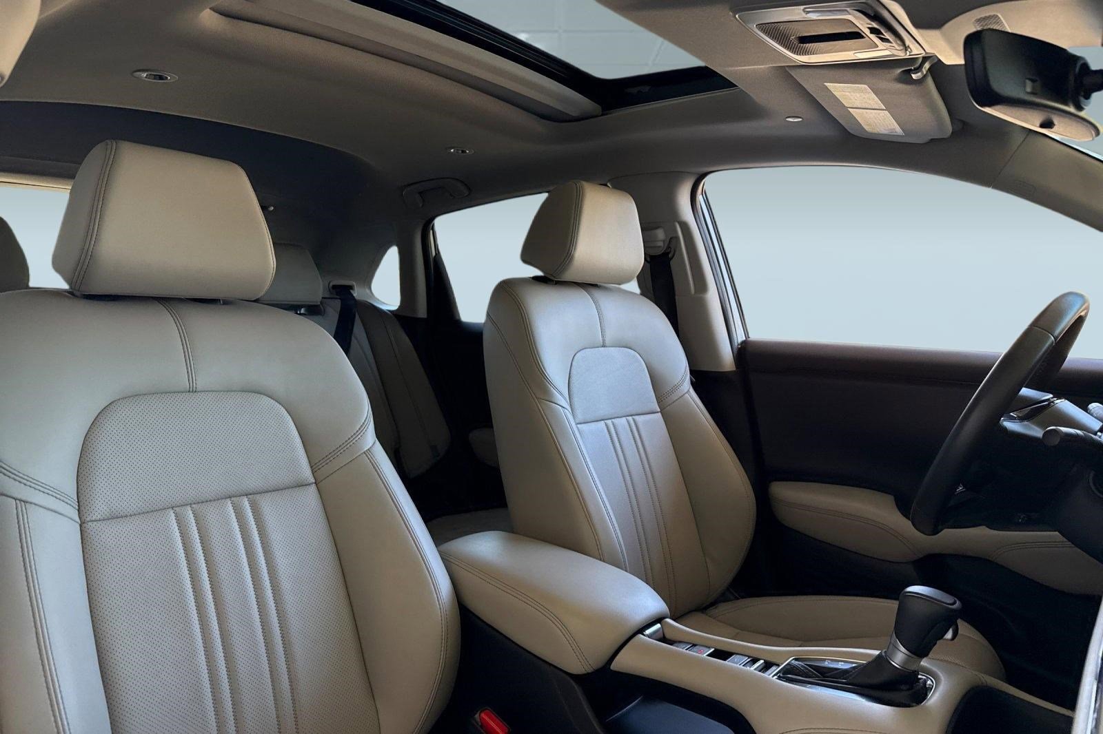 Certified 2024 Honda HR-V EX-L image 30