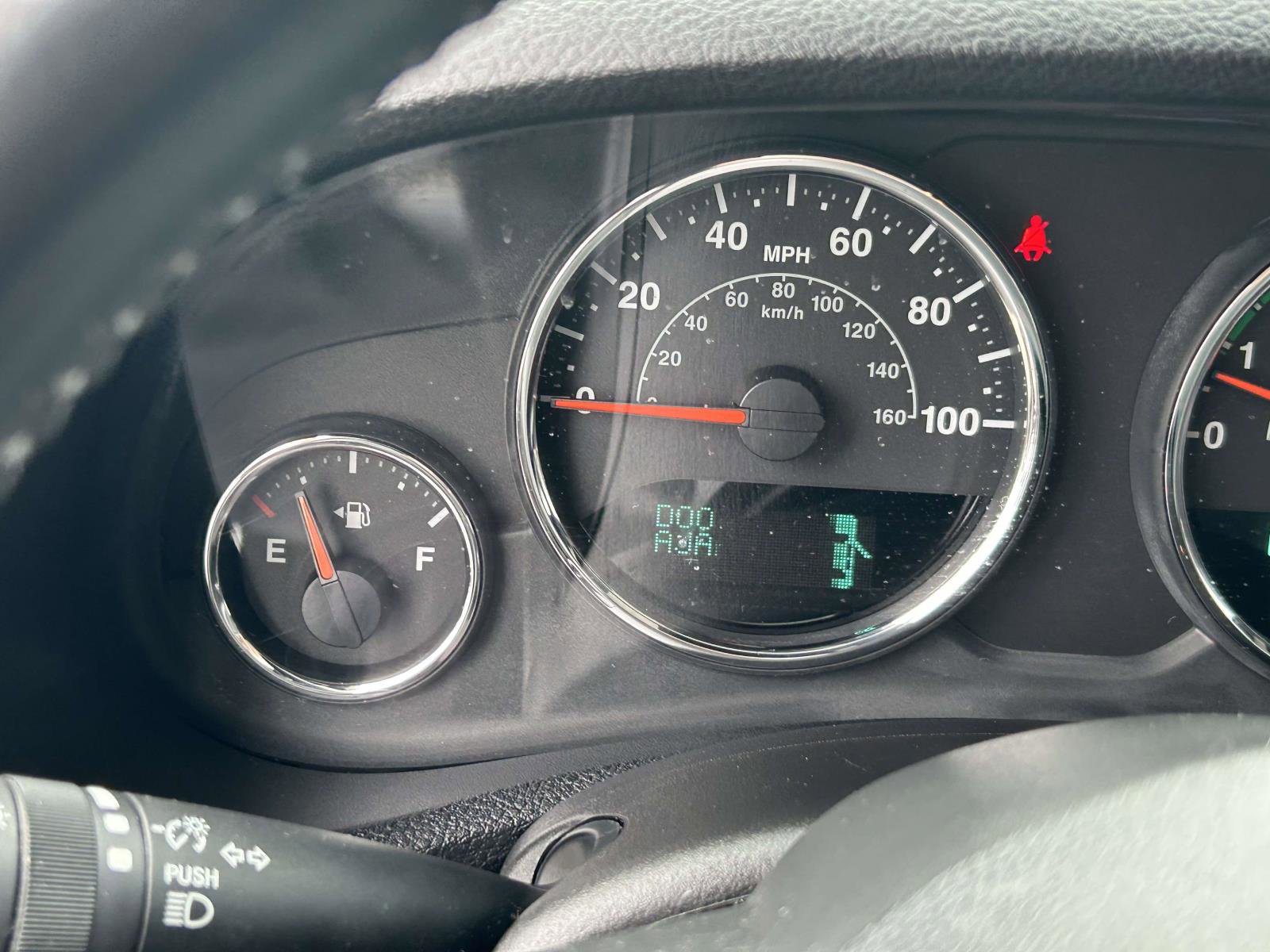 Used 2017 Jeep Wrangler Unlimited Sahara w/ Connectivity Group image 21