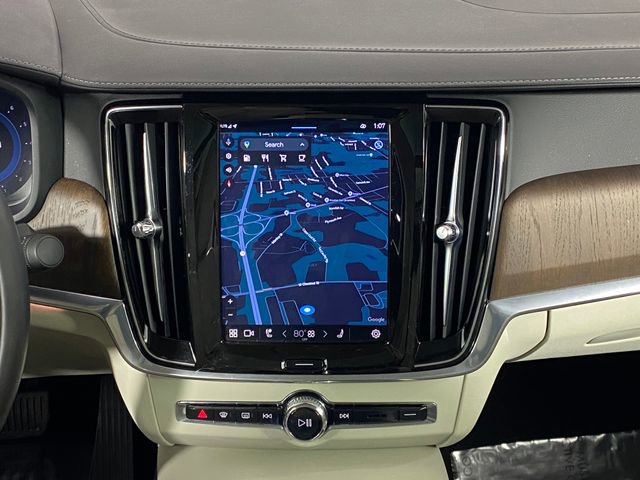 Used 2022 Volvo S90 B6 Inscription w/ Advanced Package image 21