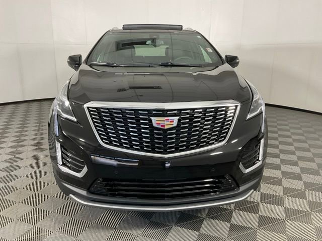Certified 2025 Cadillac XT5 Premium Luxury image 2