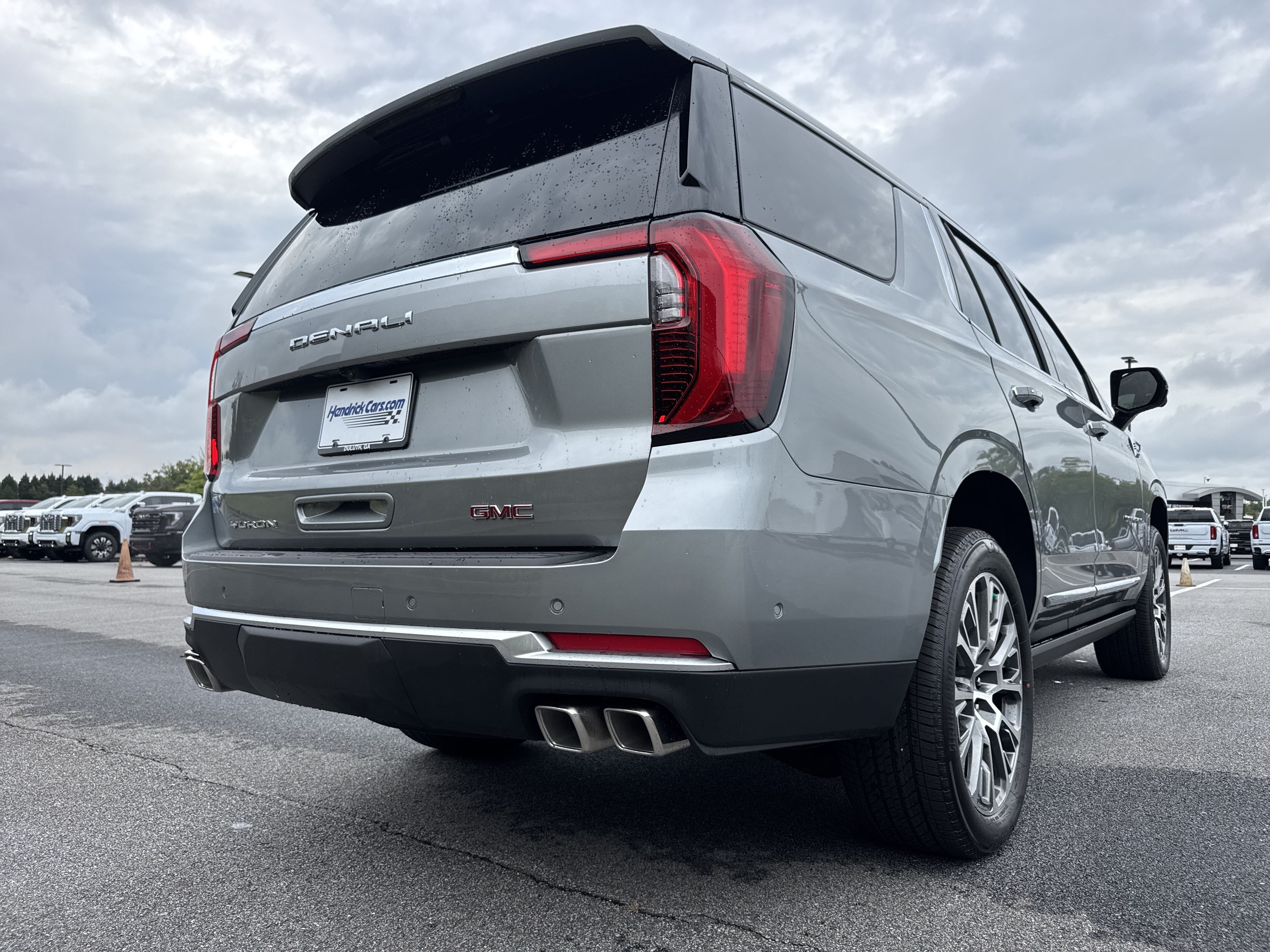 New 2026 GMC Yukon Denali w/ Sun & Power Step Package AWD/4WD image 10