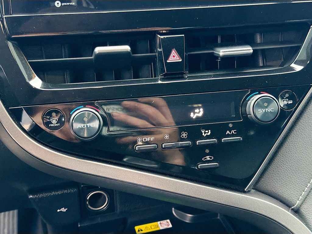 Used 2023 Toyota Camry XSE image 31