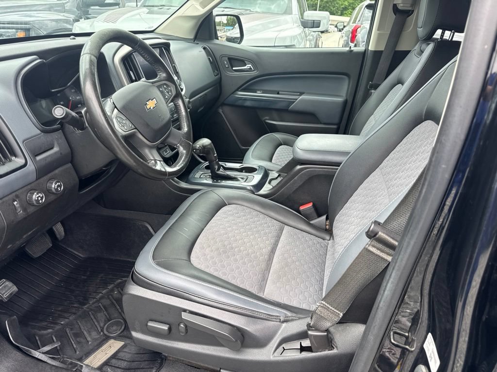 Used 2019 Chevrolet Colorado Z71 AWD/4WD image 3