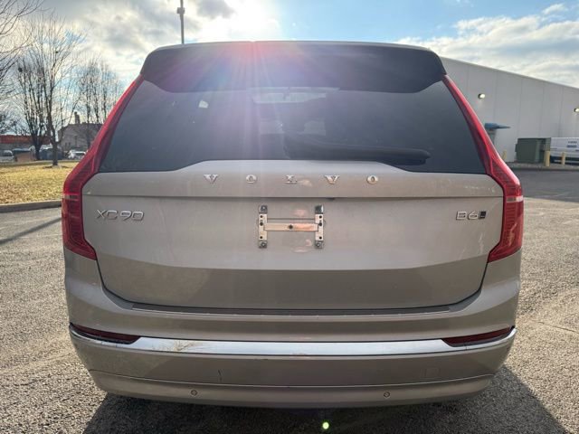 Used 2024 Volvo XC90 B6 Plus w/ Protection Package Premier image 4