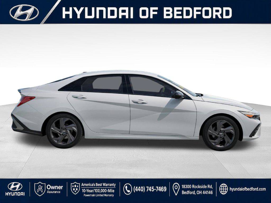 New 2026 Hyundai Elantra SEL Sport FWD image 7