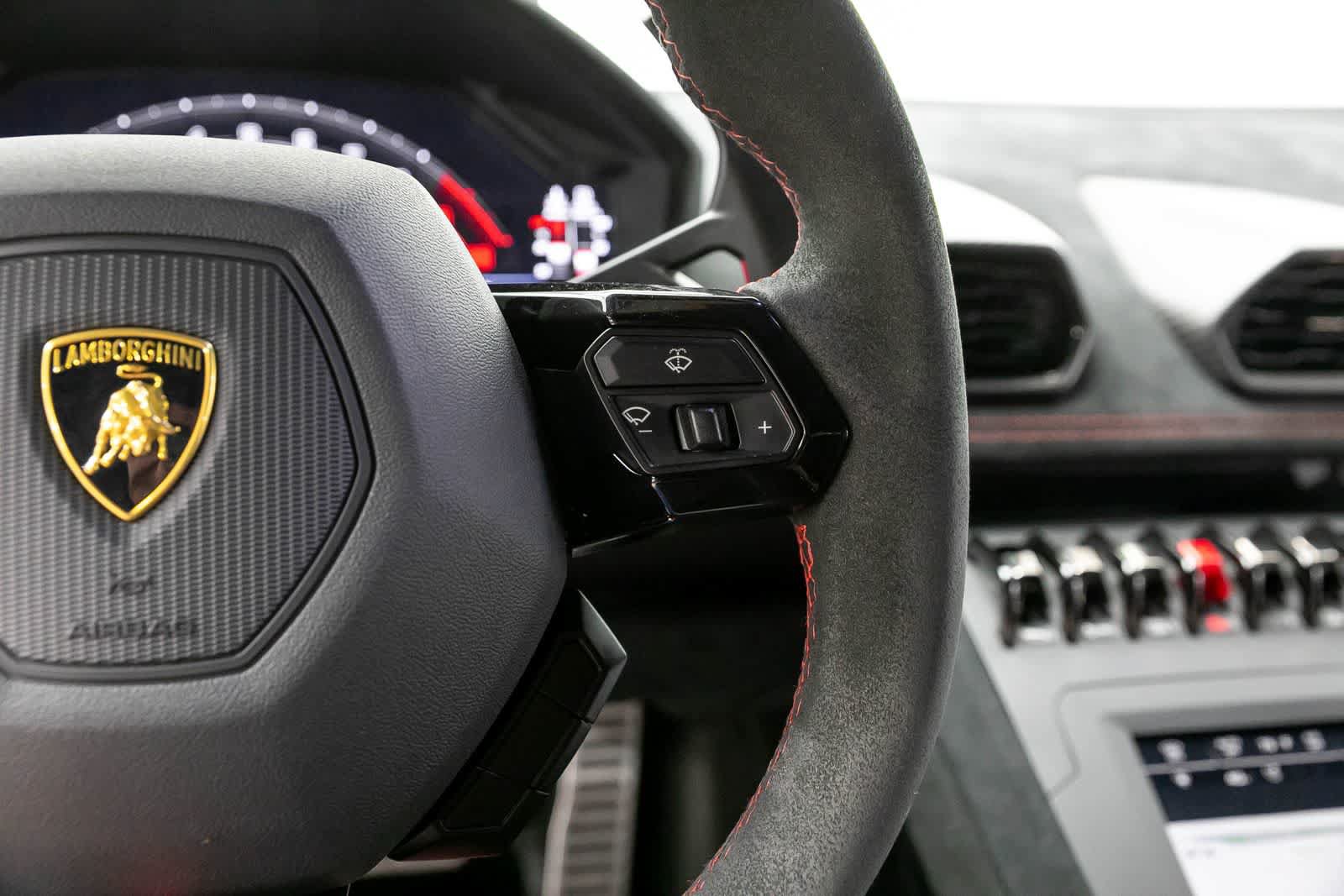 Used 2022 Lamborghini Huracan STO RWD image 27