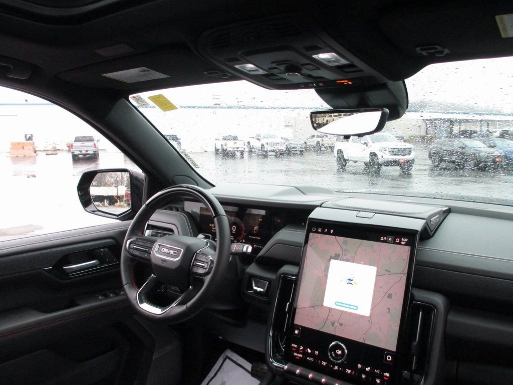 Used 2025 GMC Yukon AT4 Ultimate image 31