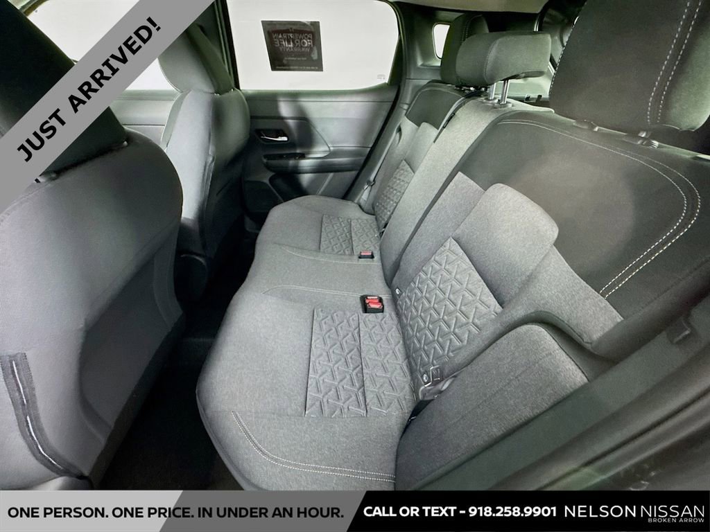 Certified 2025 Nissan Kicks SV image 21
