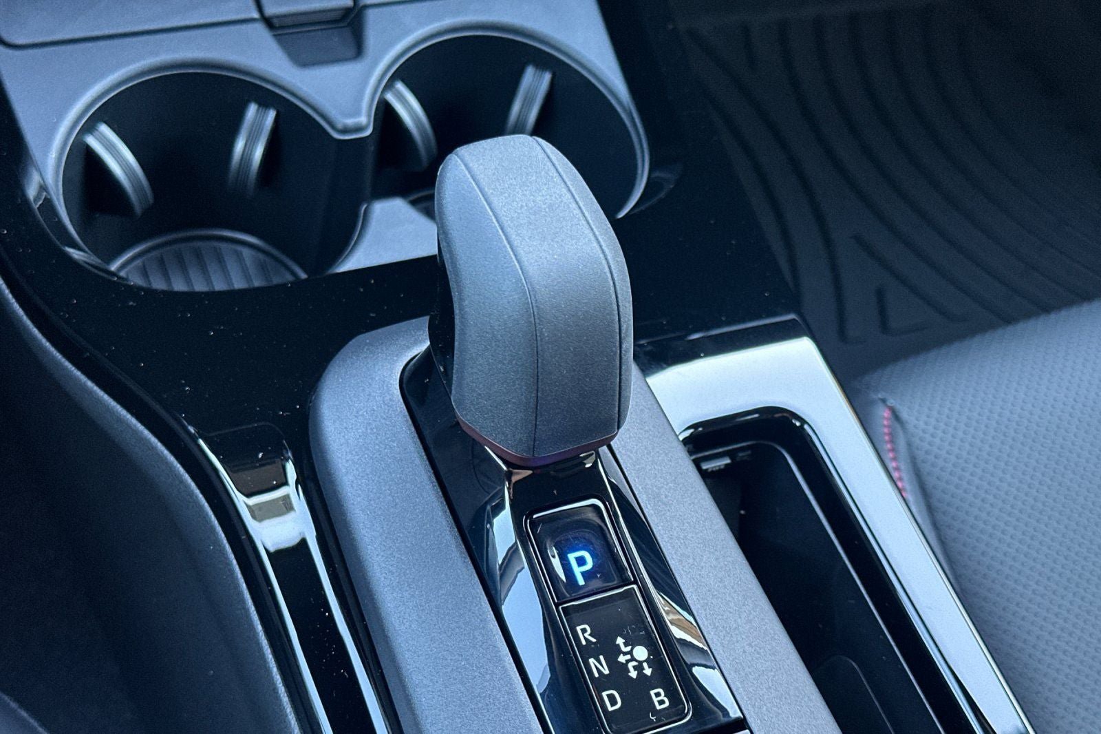 New 2026 Toyota Prius Plug-In Hybrid FWD image 24