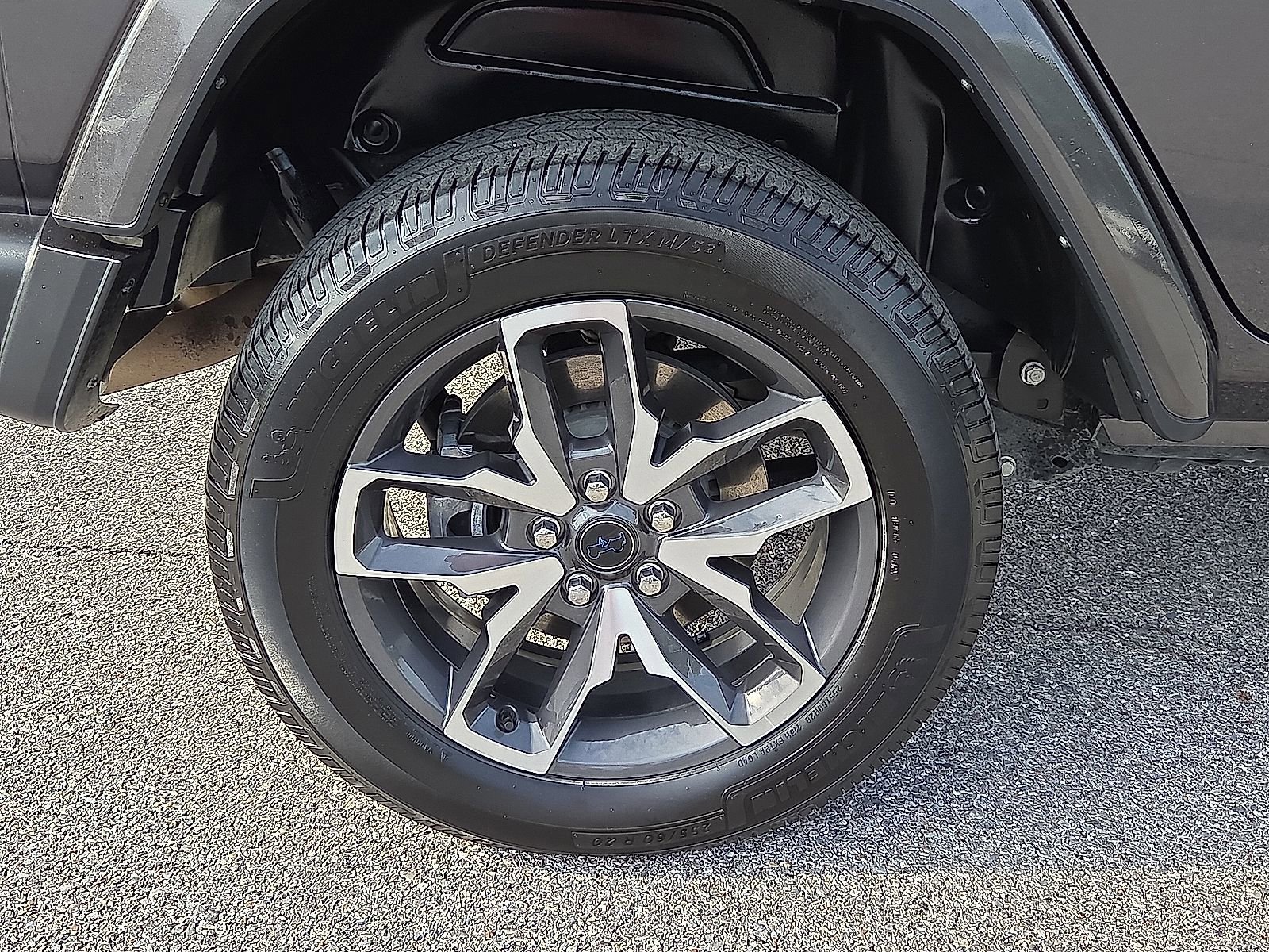 Used 2024 Jeep Wrangler Unlimited AWD/4WD image 7