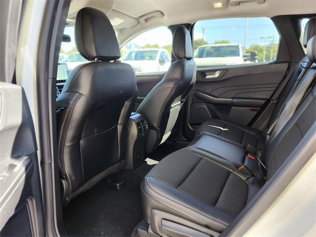 New 2025 Ford Escape SE image 16