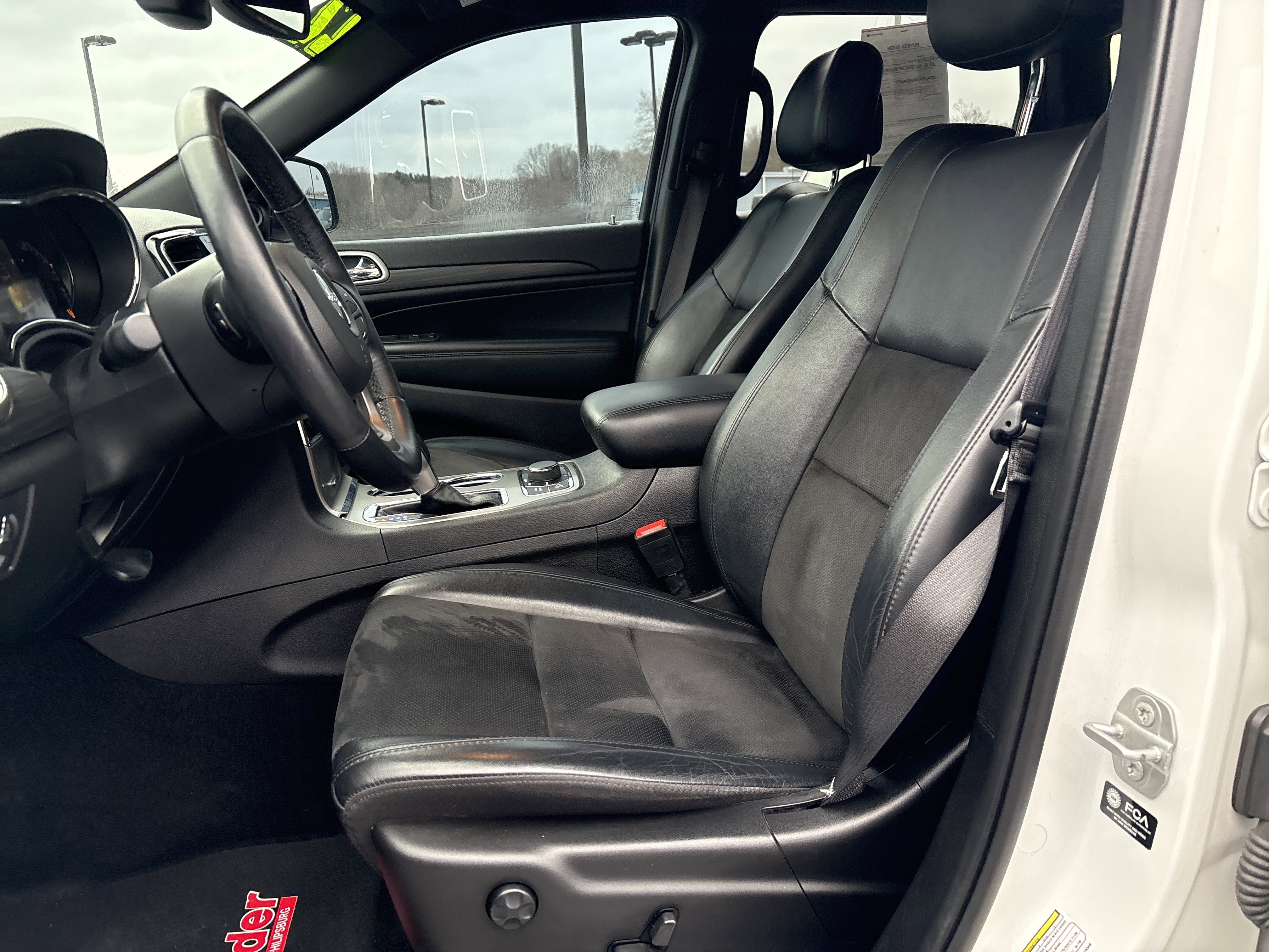 Used 2022 Jeep Grand Cherokee Laredo X image 12