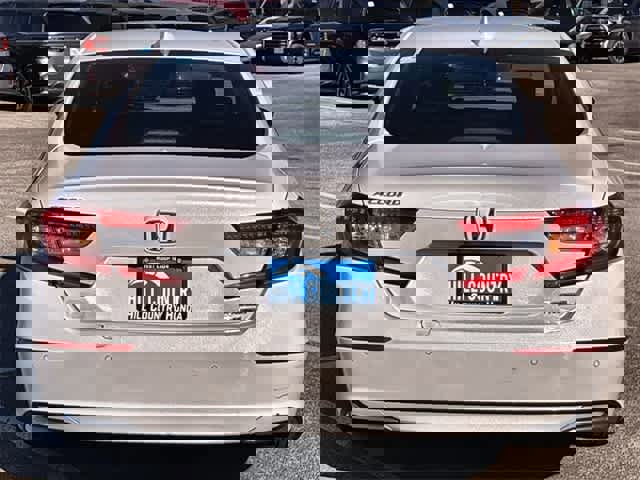 Used 2019 Honda Accord Touring image 5