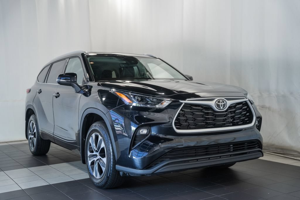 Used 2022 Toyota Highlander XLE