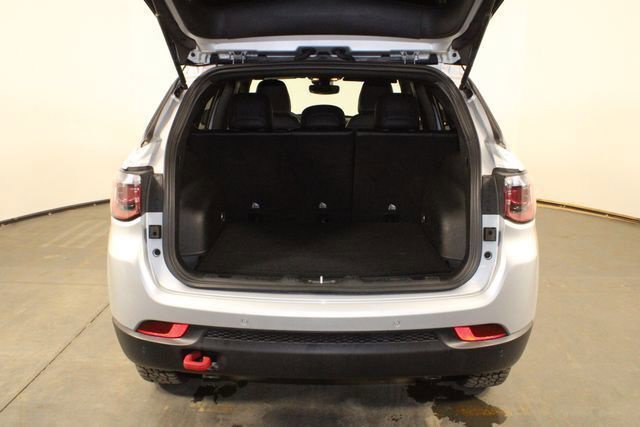Used 2024 Jeep Compass Trailhawk AWD/4WD image 16