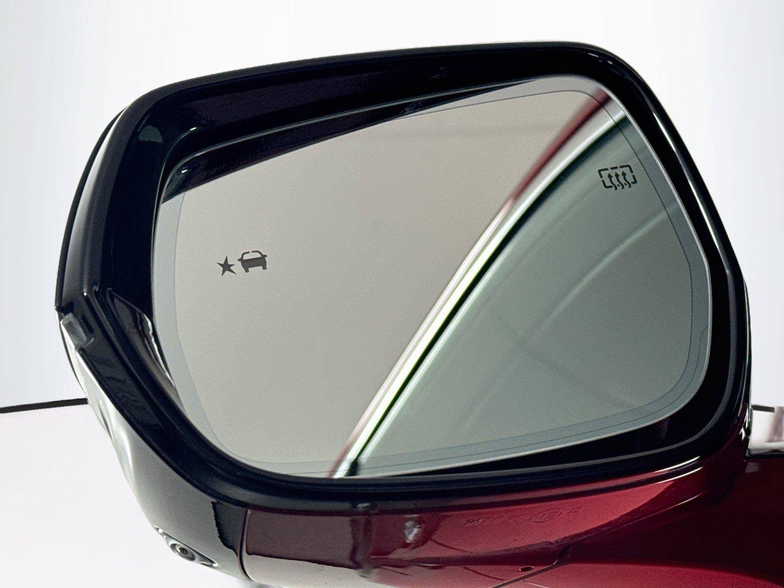 Used 2024 Cadillac Lyriq Luxury AWD/4WD image 5