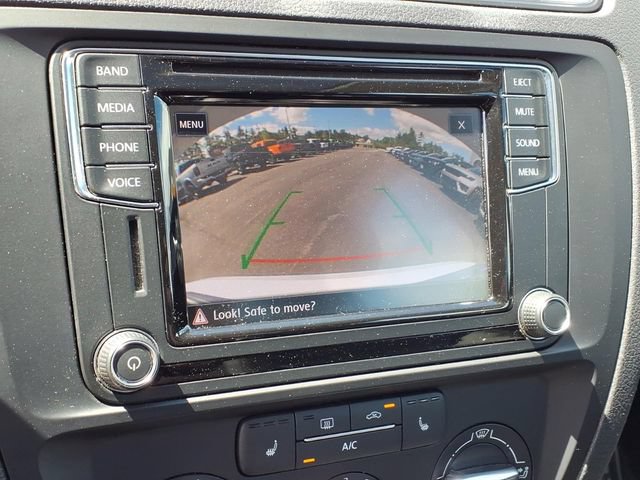 Used 2017 Volkswagen Jetta SE FWD image 22