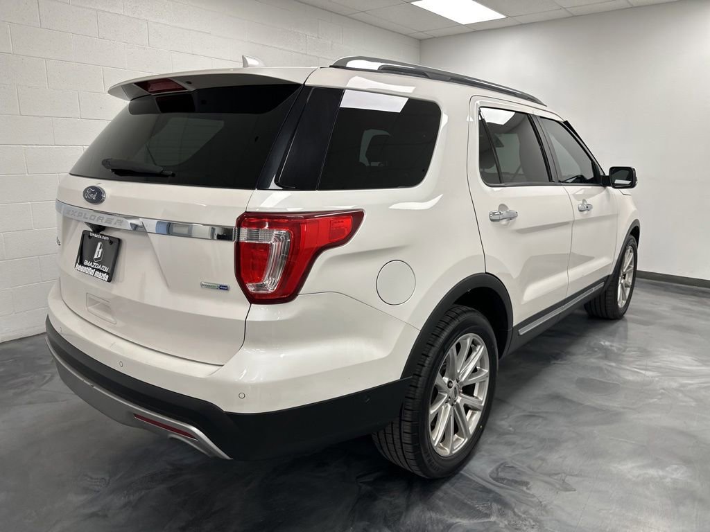 Used 2016 Ford Explorer Limited w/ Equipment Group 301A AWD/4WD image 6