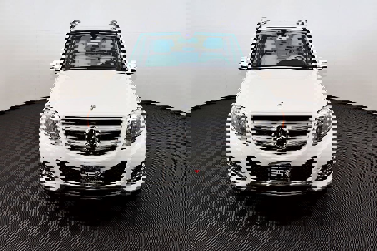 Used 2014 Mercedes-Benz GLK 250 BlueTEC 4MATIC image 3