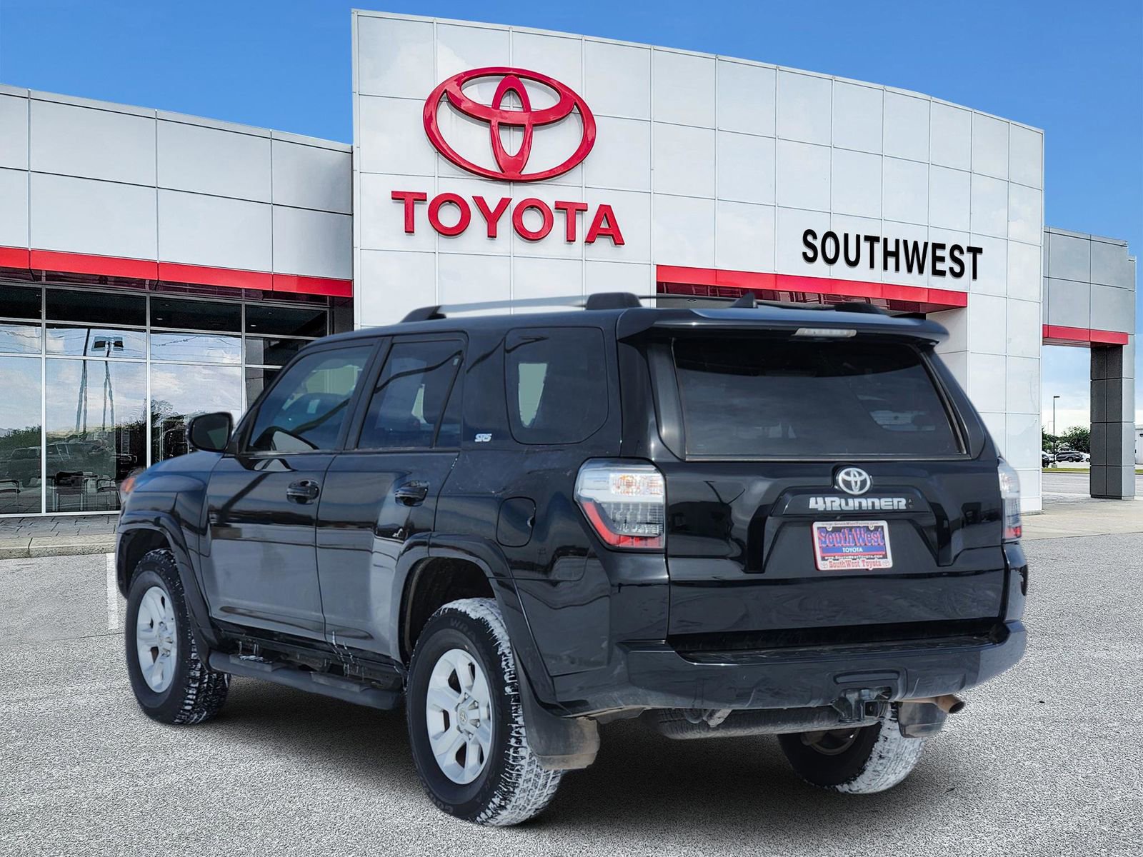 Used 2020 Toyota 4Runner SR5 Premium image 4