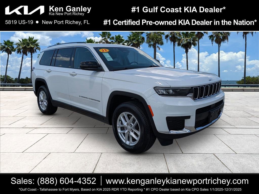 Used 2022 Jeep Grand Cherokee L Laredo w/ Luxury Tech Group I AWD/4WD image 1