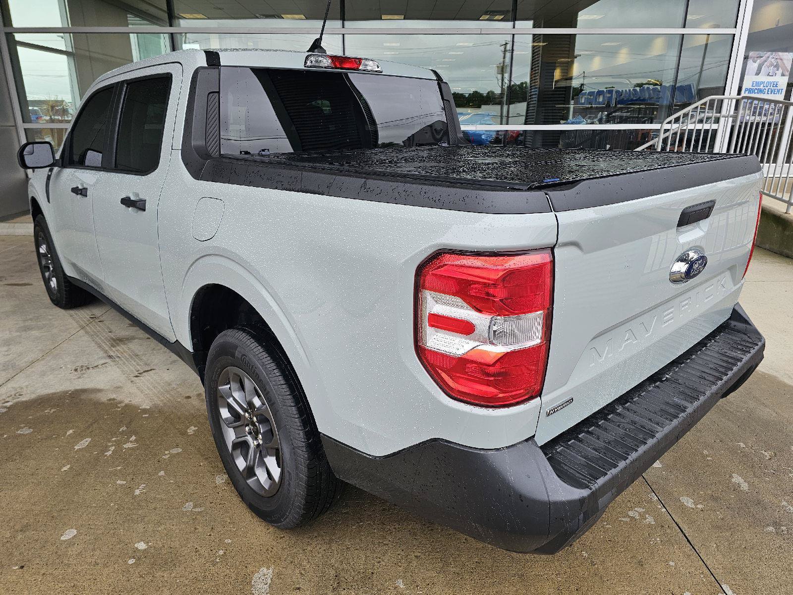 Used 2024 Ford Maverick XLT FWD image 3