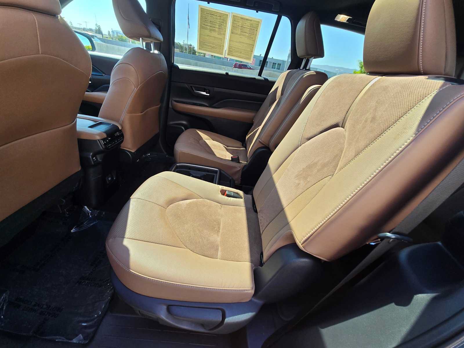 Used 2024 Toyota Grand Highlander AWD Hybrid image 19