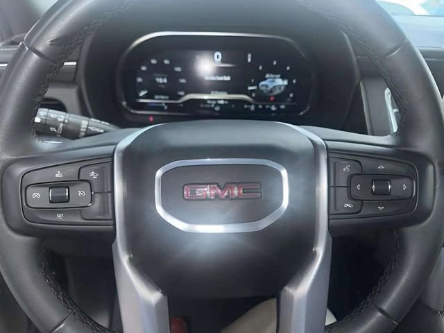 Used 2024 GMC Yukon SLT AWD/4WD image 9