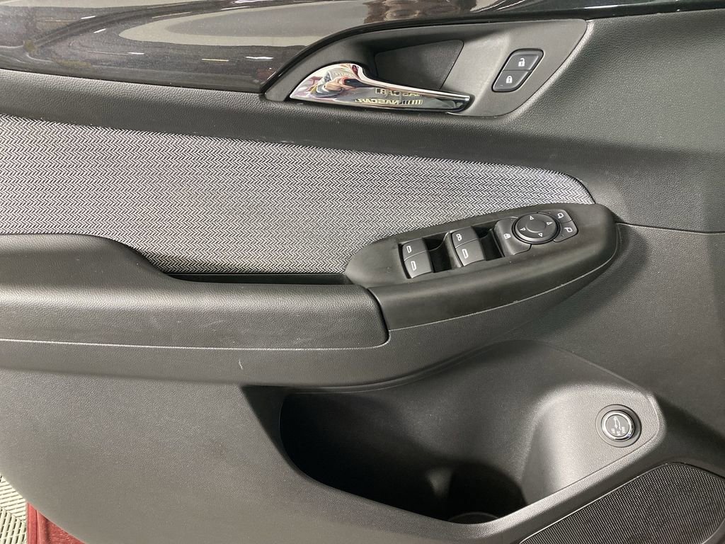 Certified 2025 Chevrolet TrailBlazer LT w/ Convenience Package image 23