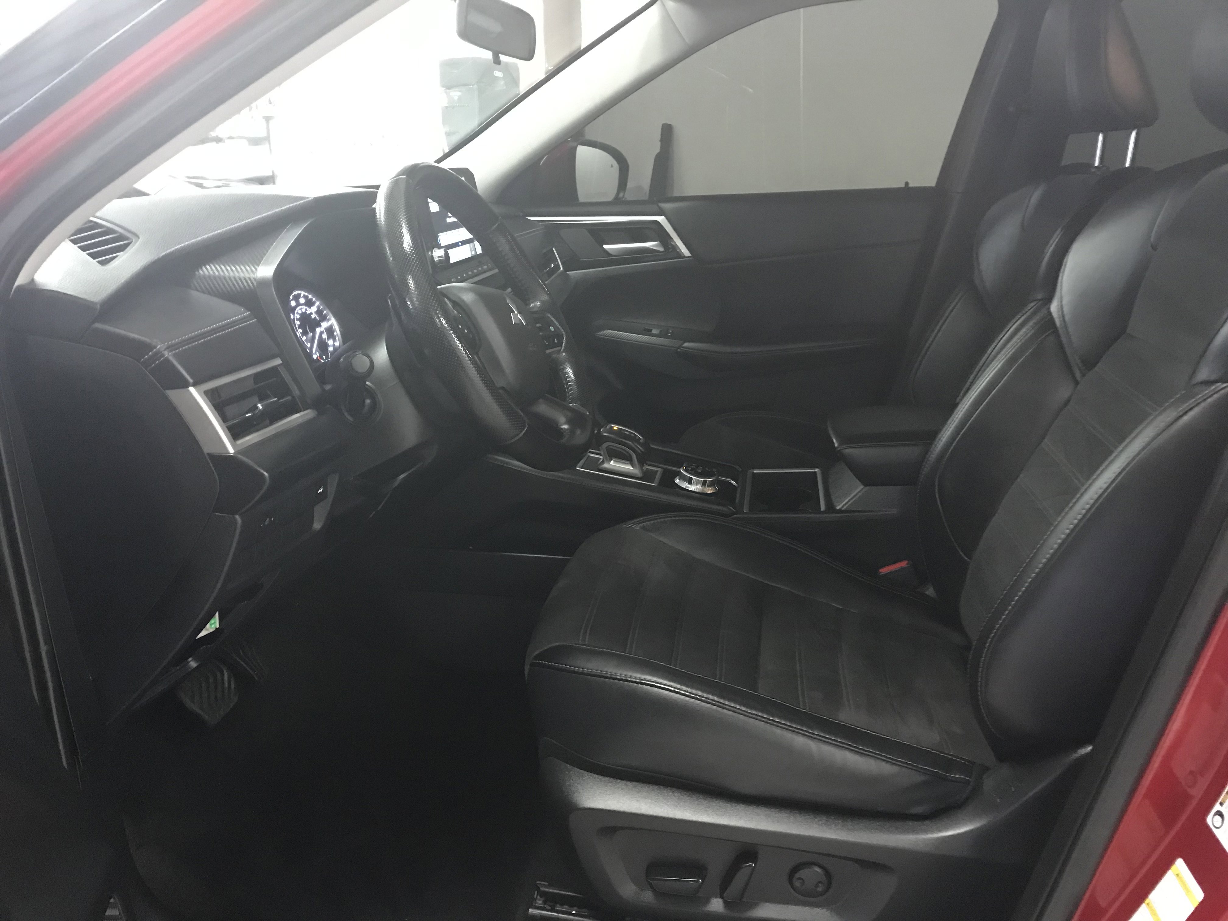 Used 2024 Mitsubishi Outlander SE FWD image 8