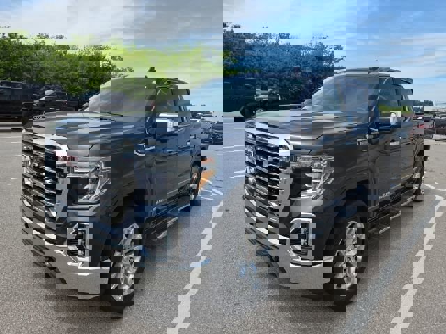 Used 2021 GMC Sierra 1500 SLT AWD/4WD image 1