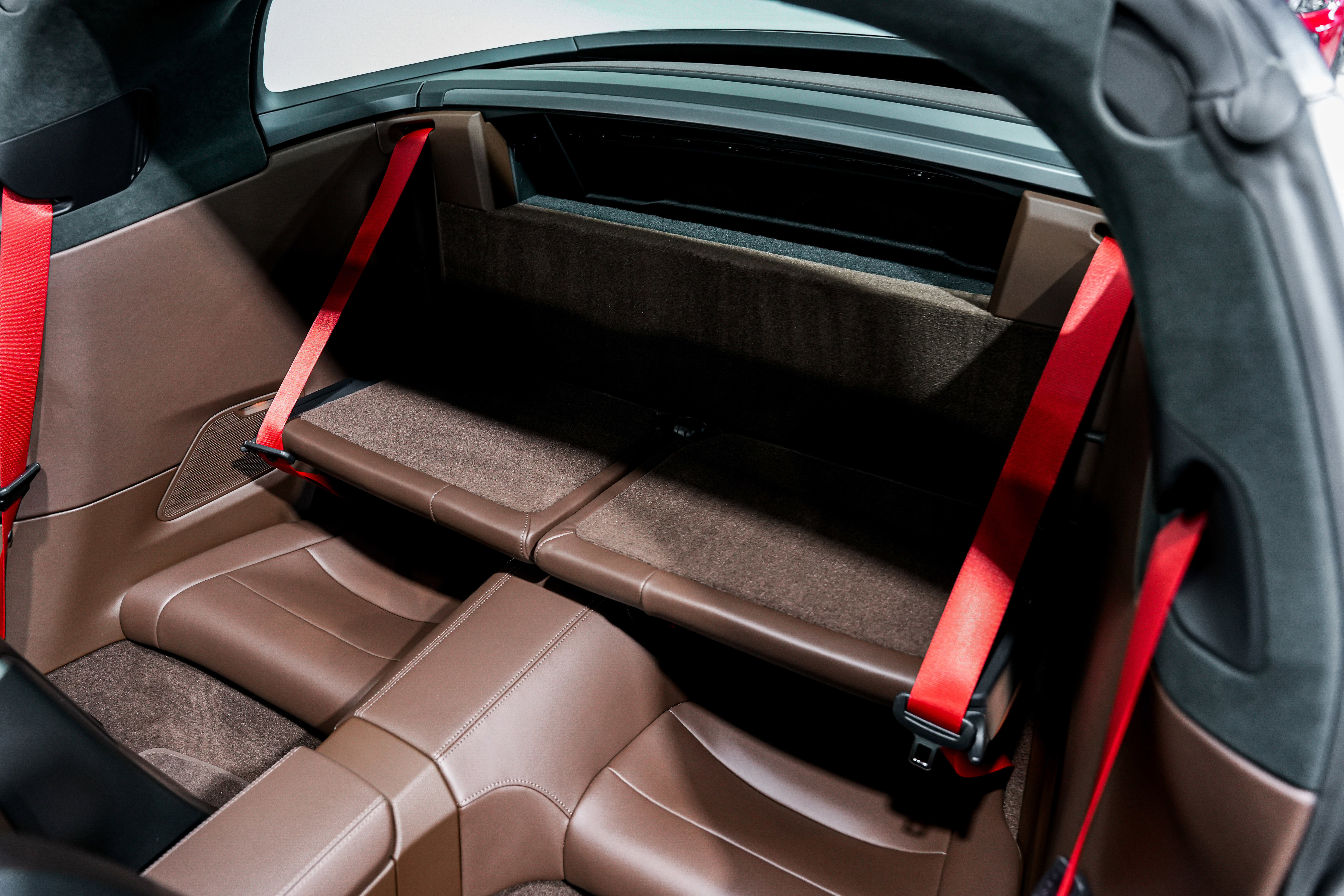 Used 2025 Porsche 911 Targa 4 GTS image 28