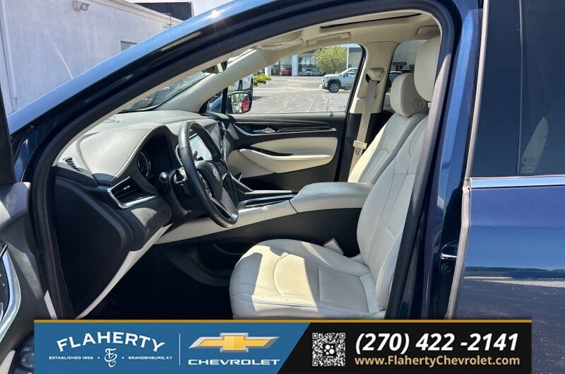 Used 2023 Buick Enclave Essence w/ Experience Buick Package FWD image 2