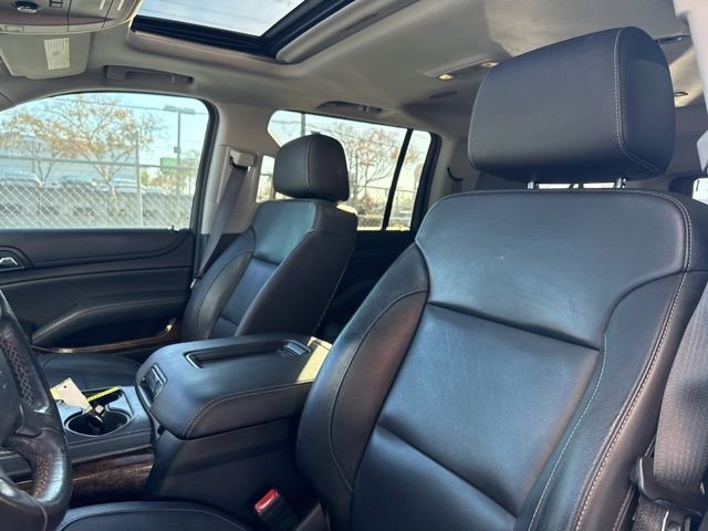 Used 2018 Chevrolet Suburban LT w/ Luxury Package image 8