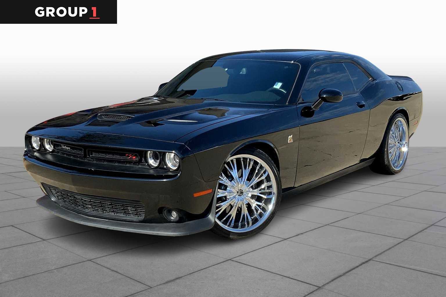 Used 2022 Dodge Challenger R/T Scat Pack image 1