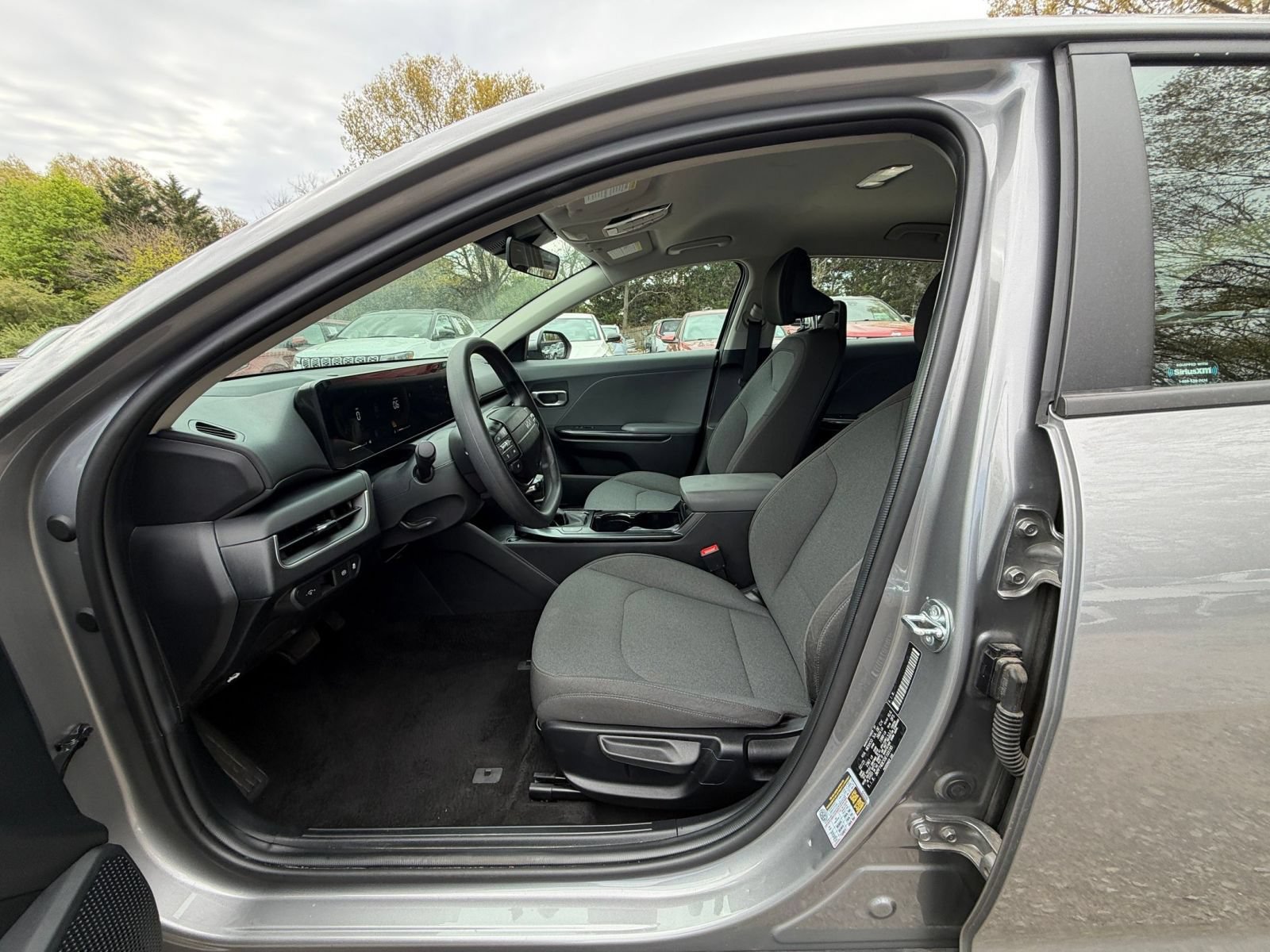 Used 2025 Kia K4 FWD image 25