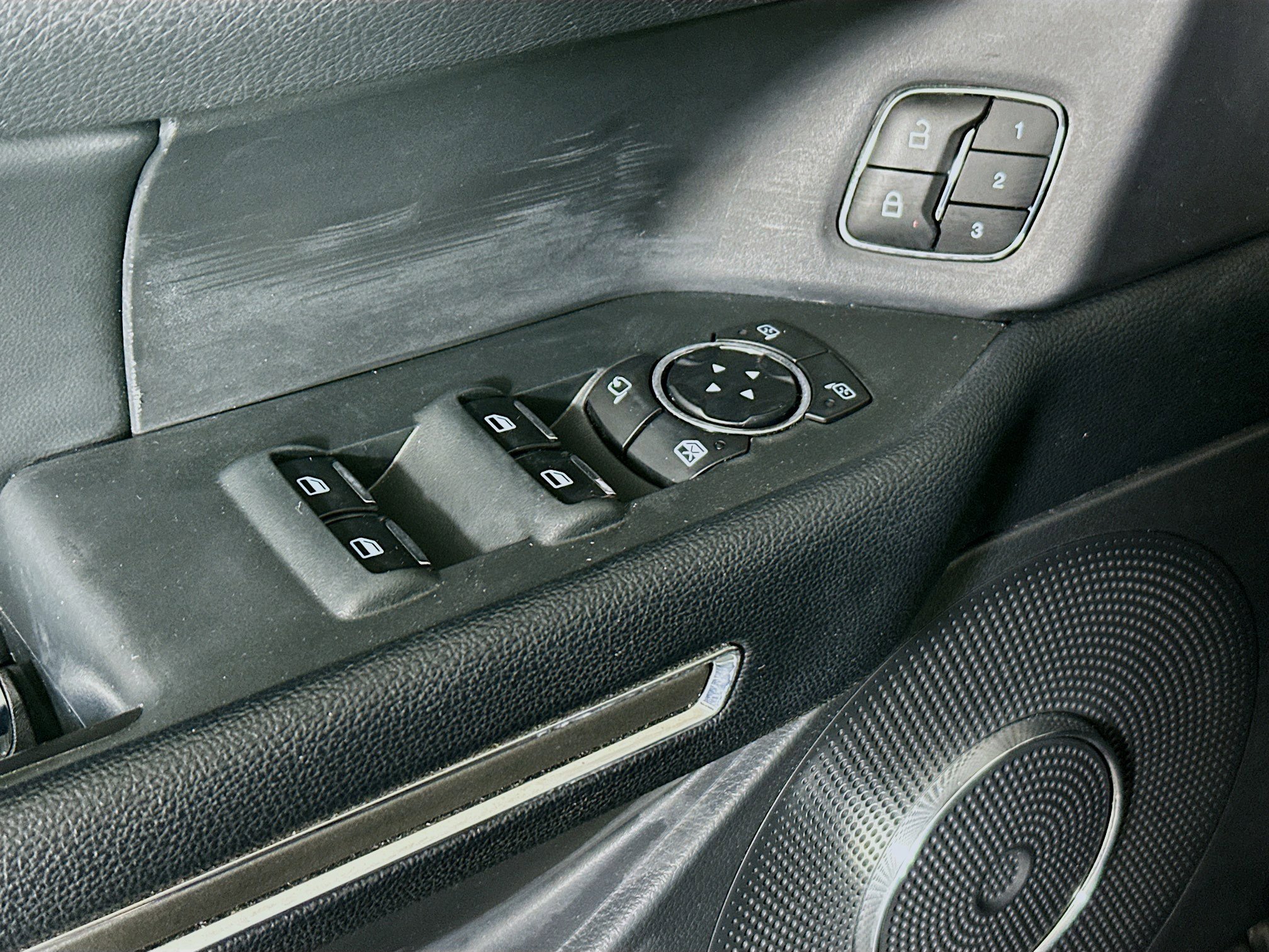 Used 2024 Ford Expedition Max XLT image 14